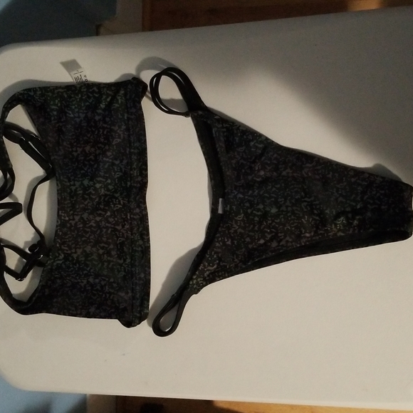 Light Reflective Bikini NWOT - Picture 3 of 9